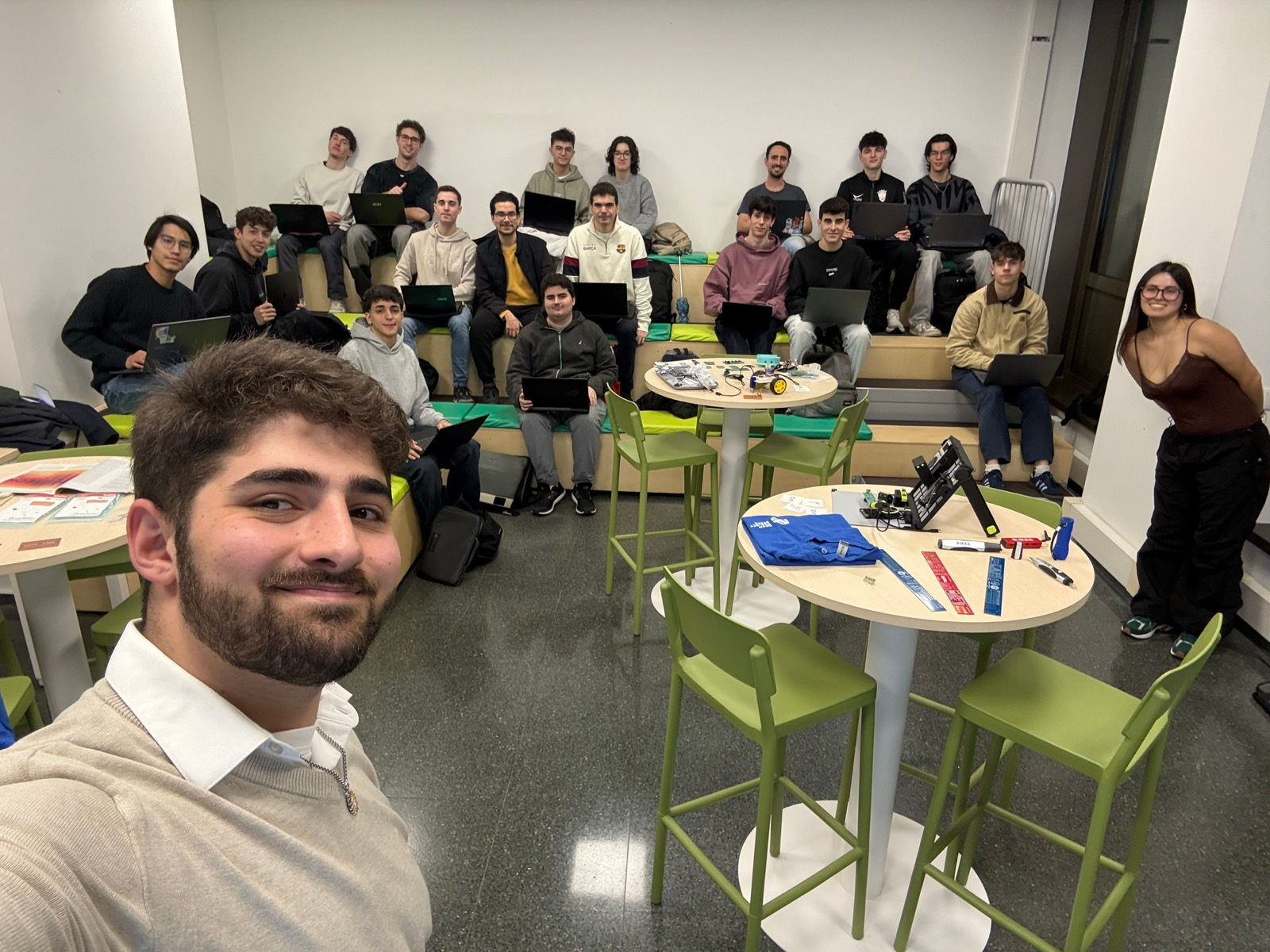 Enlairem! Així va ser la gran estrena de l’IEEE UAB 🚀